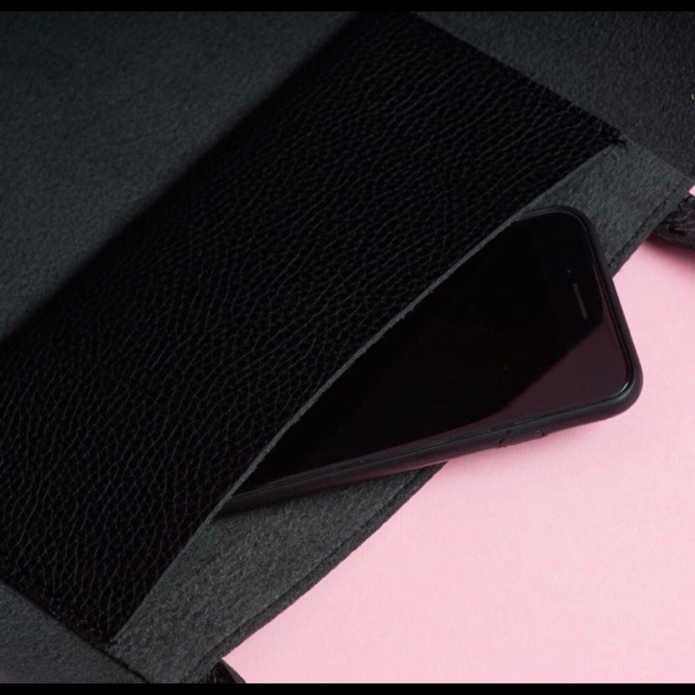 ALL OFFERS WELCOME Vince Camino Black Tote - Picture 5 of 6